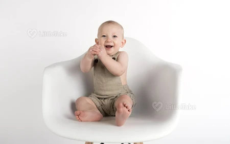 Selecting the Right High Chair Image