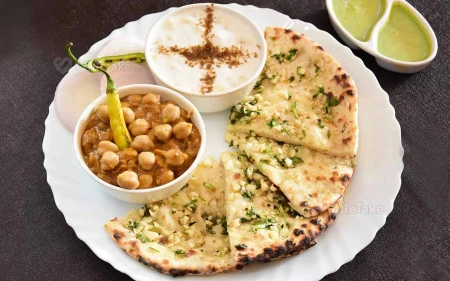 Tasty North Indian Aloo Paratha Image