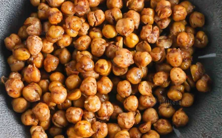 Sweet & Spicy Roasted Chickpeas Image