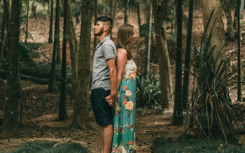 Managing Long-Term Relationship Changes