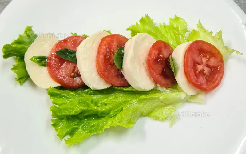 Mini Caprese Skewers 